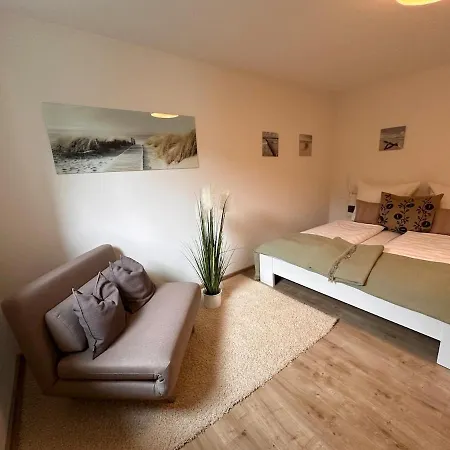 Moderne Kaete * Friedrichshafen